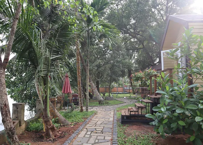 Greenchromide Homestays