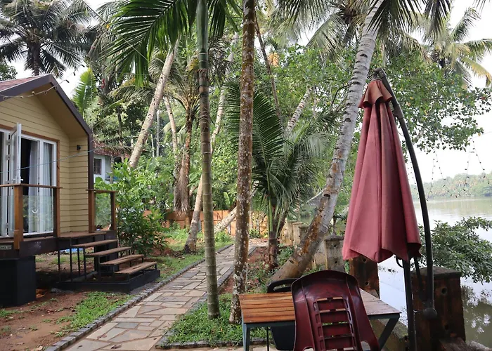 Greenchromide Homestays